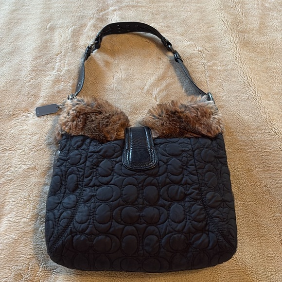 Coach Black Quilted Shoulder Bag with Fur Accent - Picture 2 of 8